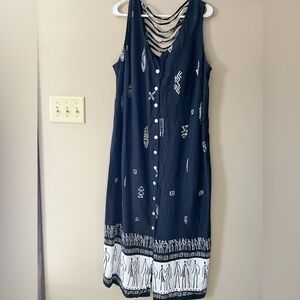 DGI by Darian sz 20W button down v neck black and white tribal print maxi dress